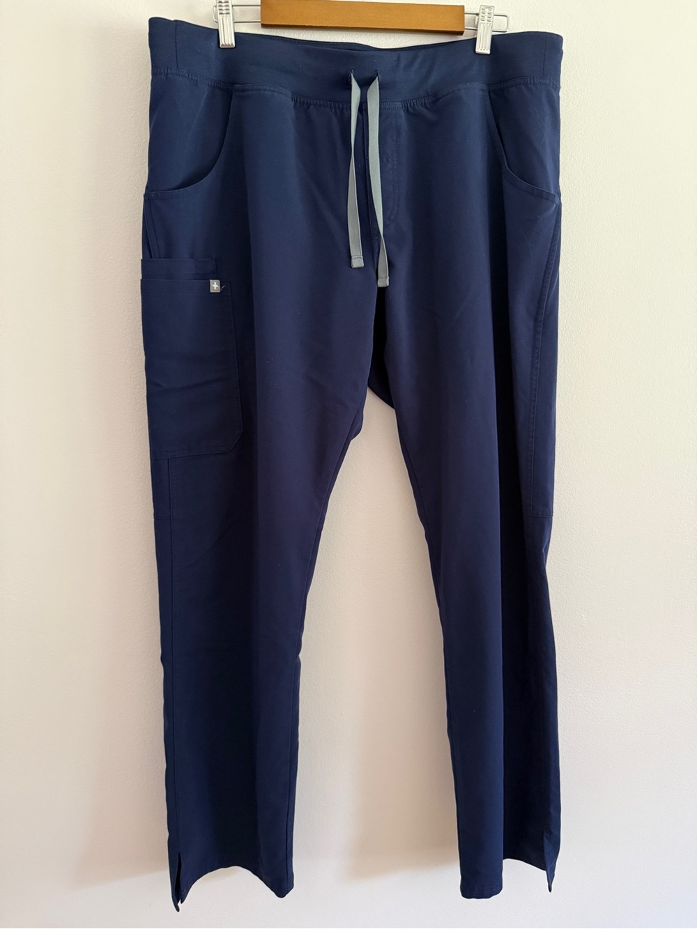 Figs Kade Straight Leg Scrub Pant, XL Tall, Navy Blue T21004T
